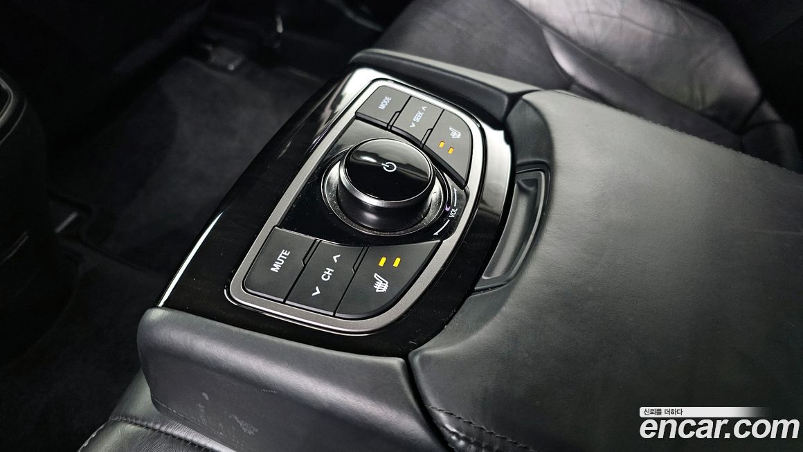 Hyundai Grandeur 2012