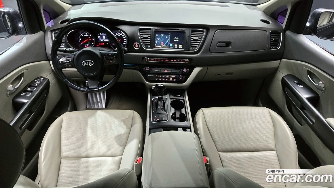 Kia Canival 2015