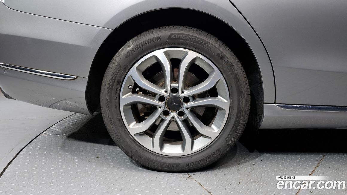 Mercedes-Benz C-Class 2015