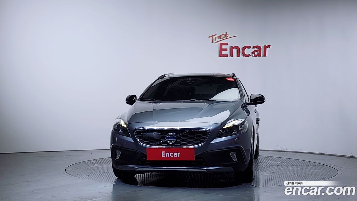 Volvo V40 2016
