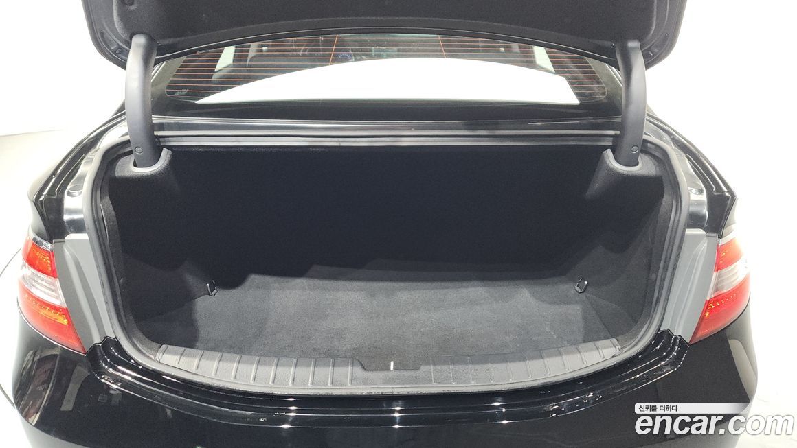 Hyundai Grandeur 2016