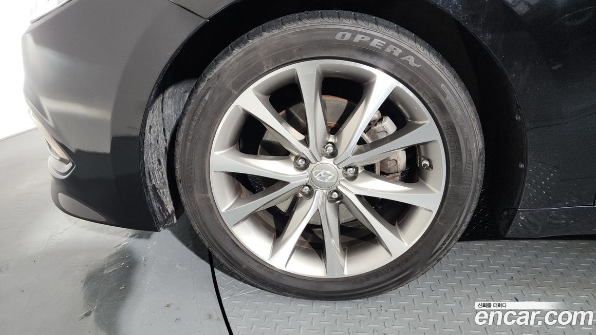 Hyundai Grandeur 2016