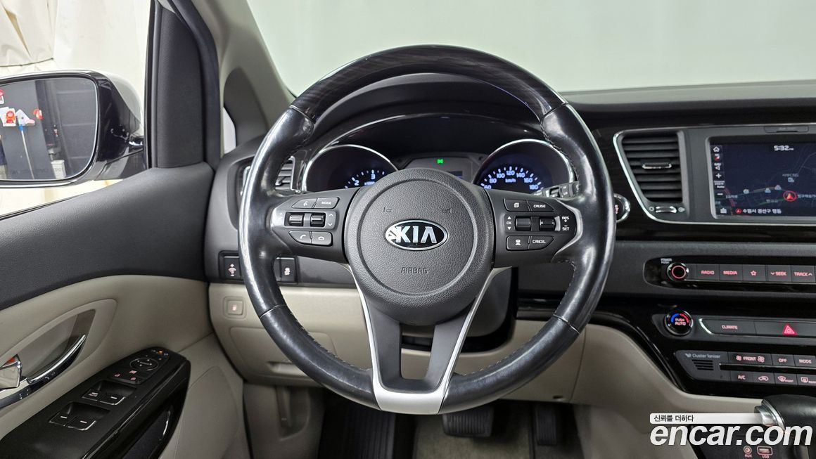 Kia Canival 2019