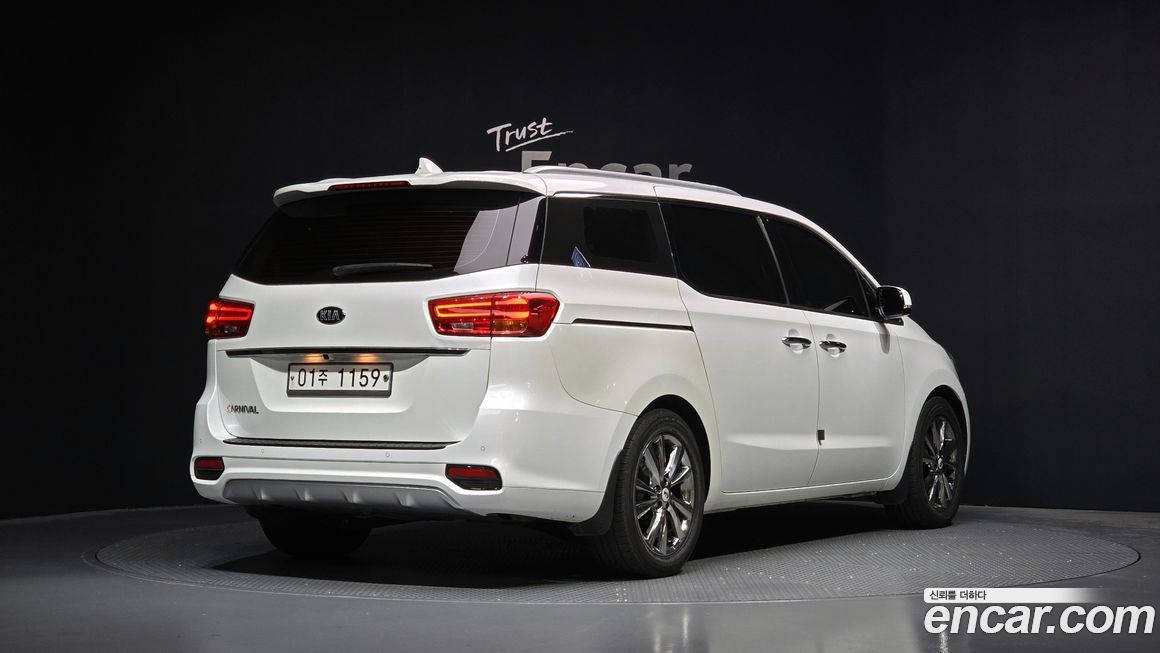 Kia Canival 2019