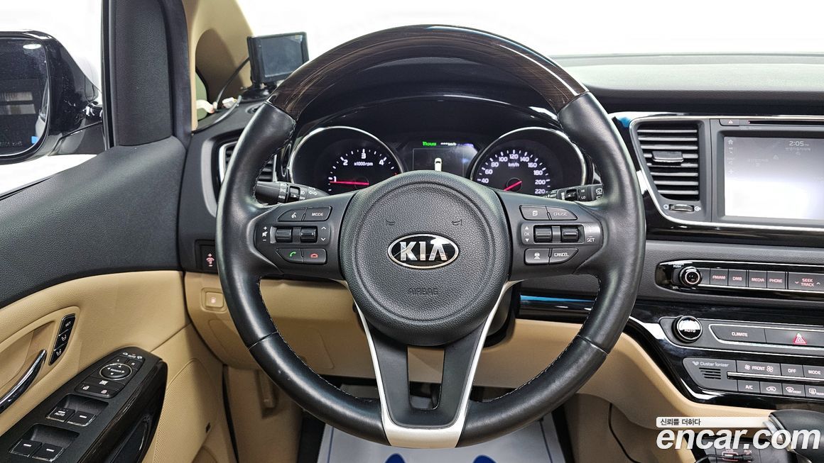 Kia Canival 2017