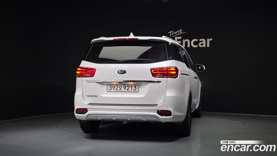 Kia Canival 2020