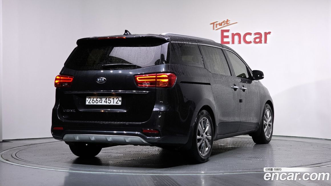 Kia Canival 2020