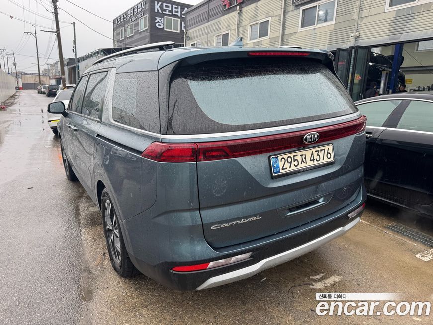 Kia Canival 2021