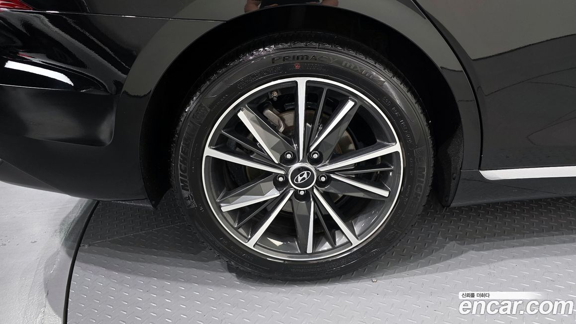 Hyundai Grandeur 2021