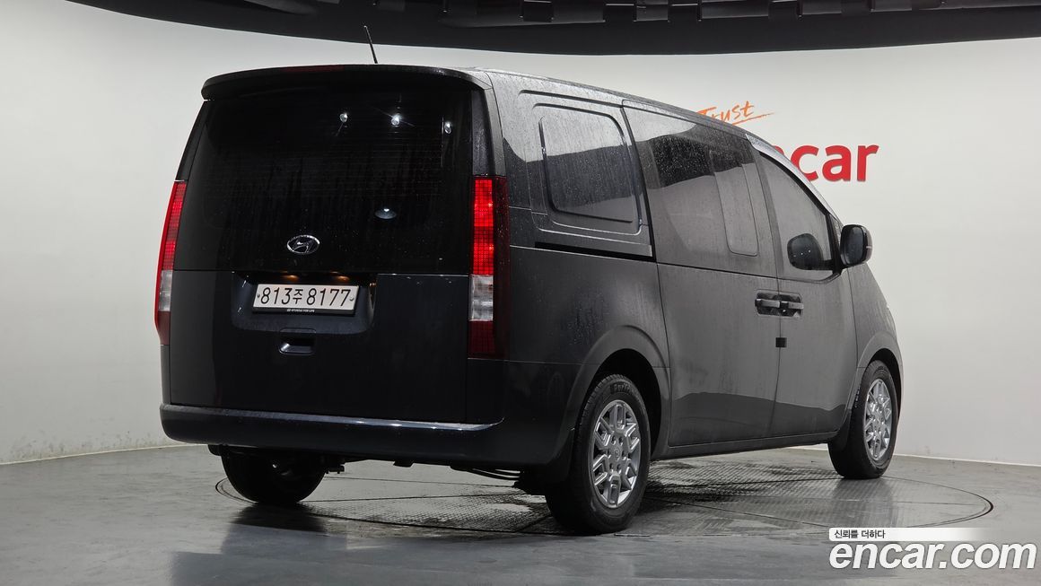 Hyundai Staria 2022
