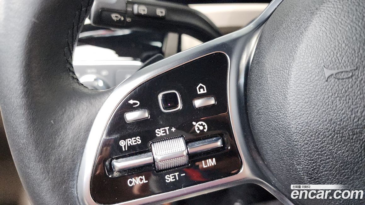 Mercedes-Benz A-Class 2021