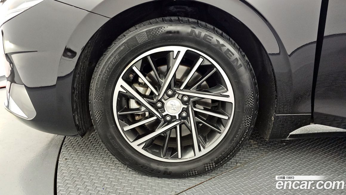 Hyundai Grandeur 2021