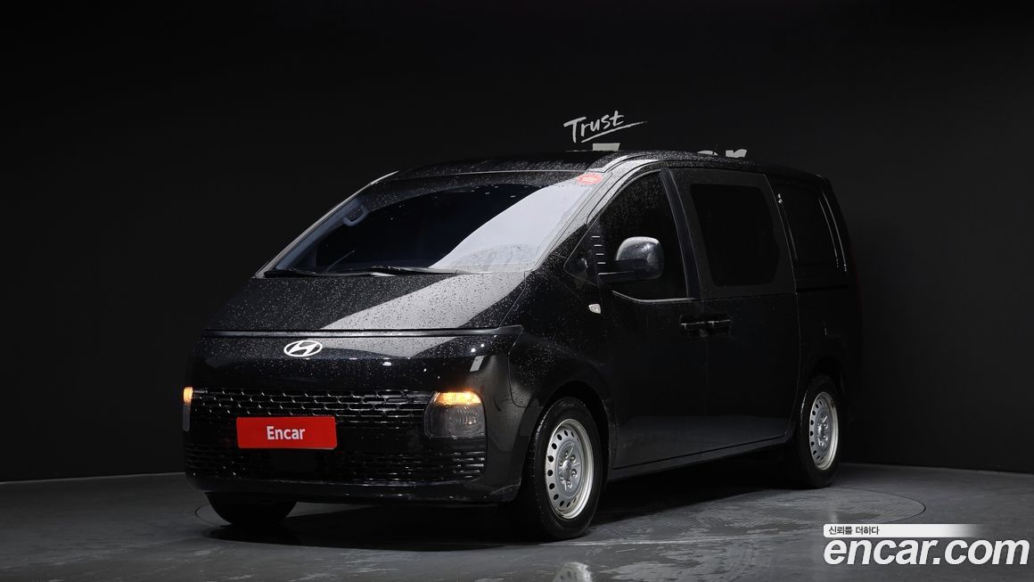 Hyundai Staria 2025