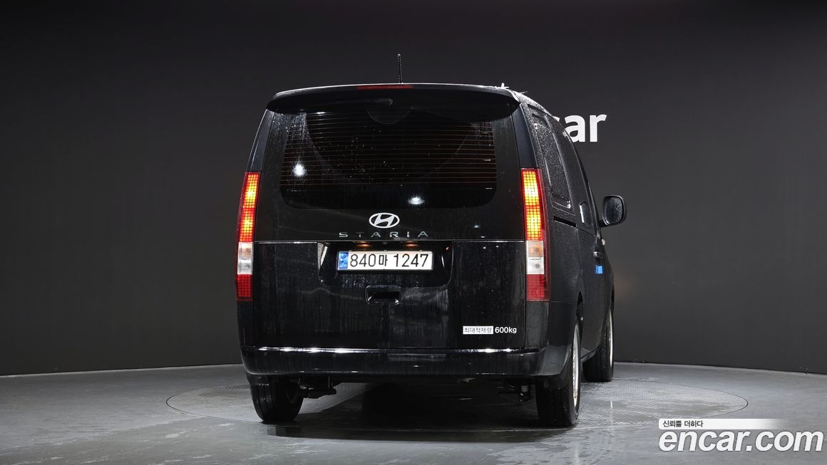 Hyundai Staria 2025