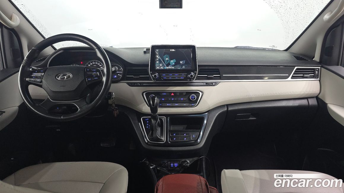 Hyundai Starex 2021