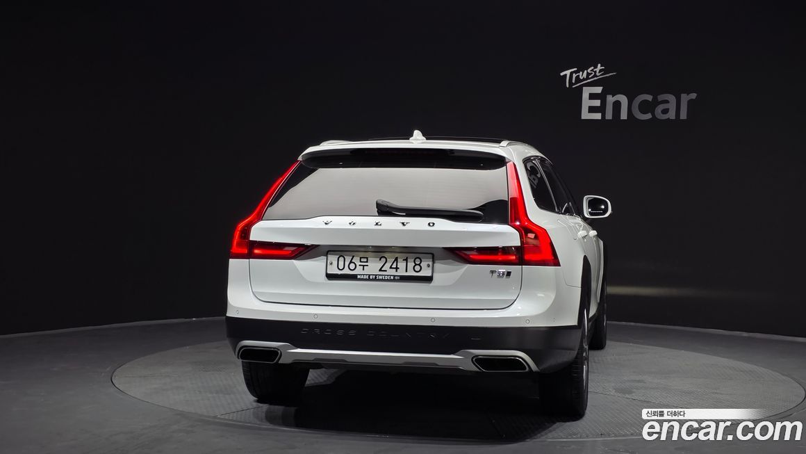 Volvo V90 2019
