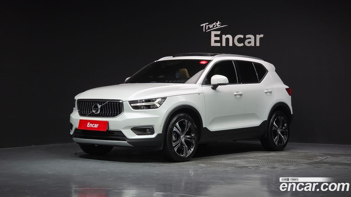 Volvo XC40 2021