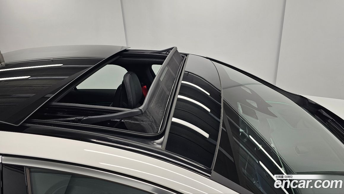 Mercedes-Benz E-Class 2025