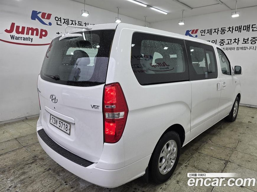 Hyundai Starex 2015