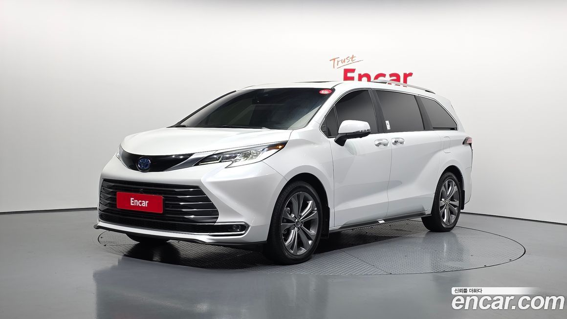 Toyota Sienna 2025