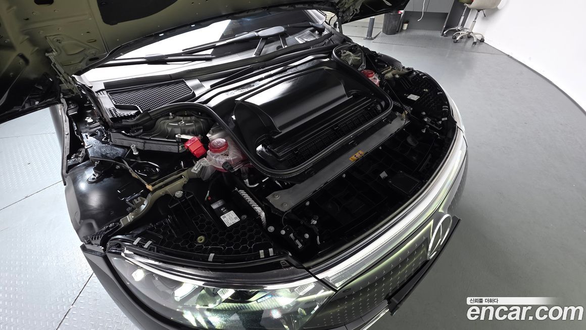 Mercedes-Benz EQS 2023