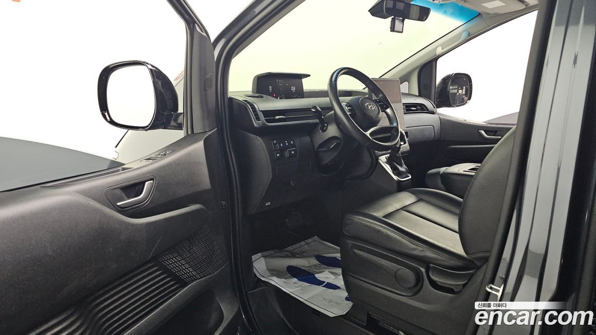 Hyundai Staria 2022