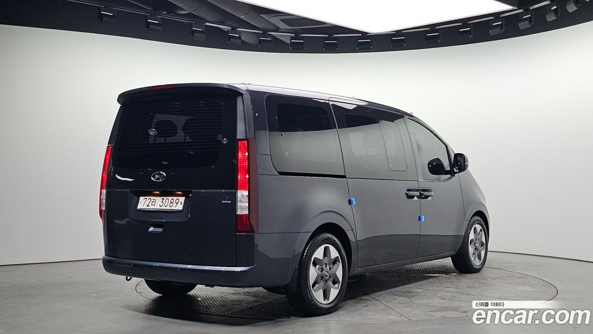 Hyundai Staria 2022