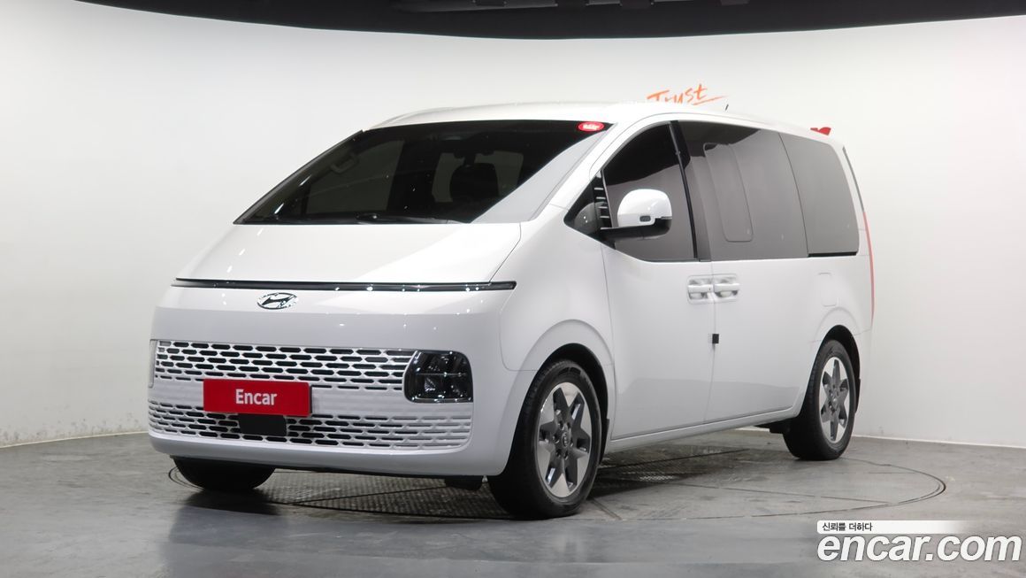 Hyundai Staria 2022