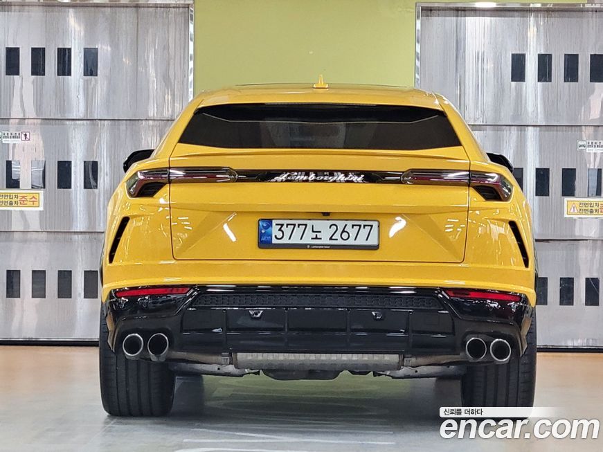 Lamborghini Urus 2022