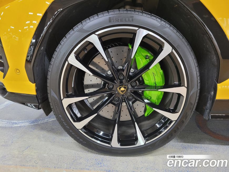 Lamborghini Urus 2022