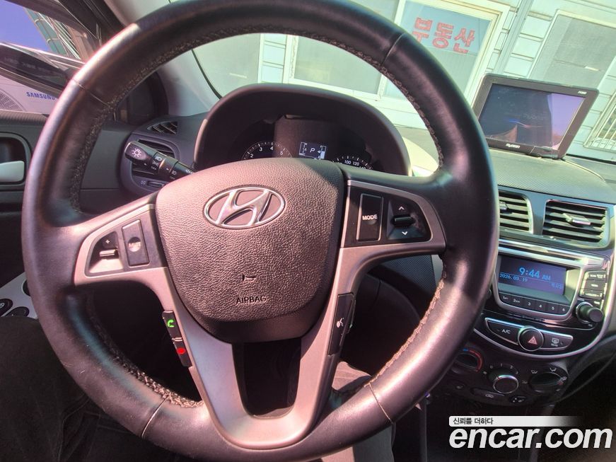 Hyundai Accent 2016