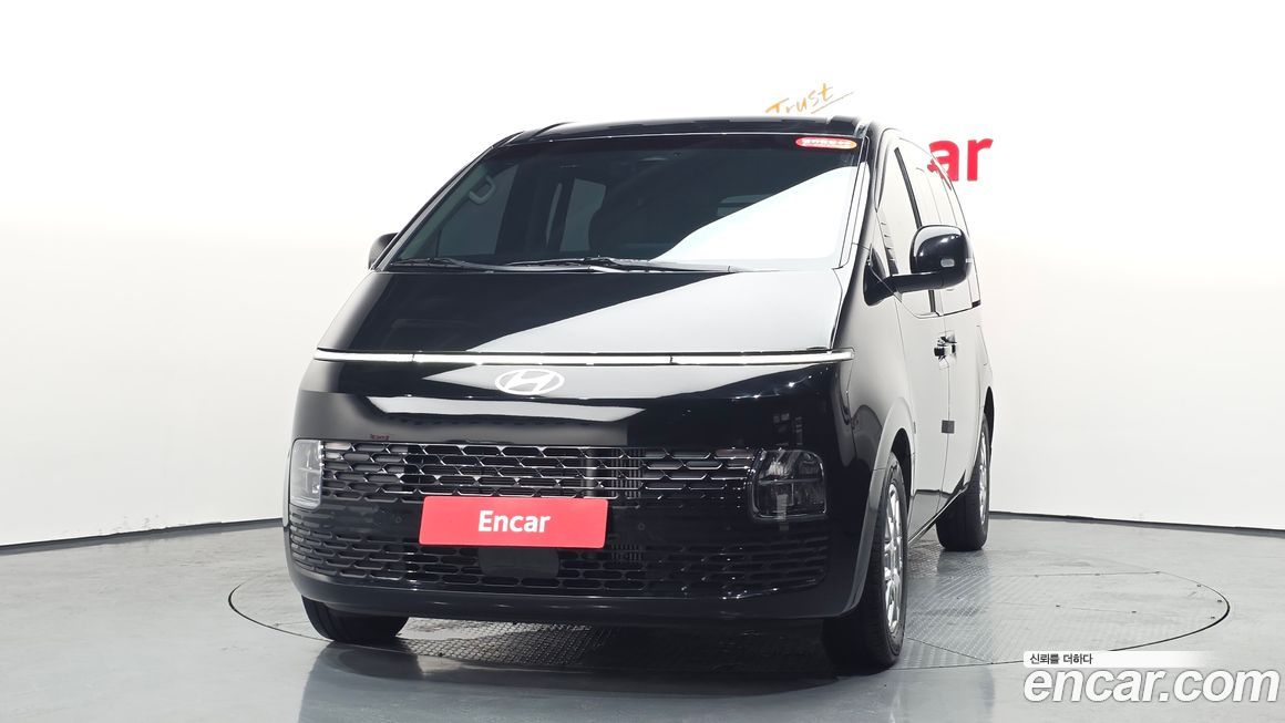 Hyundai Staria 2025