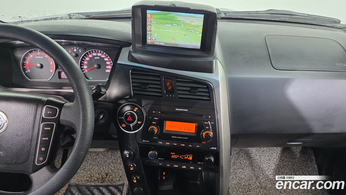 KG_Mobility_Ssangyong KORANDO 2013