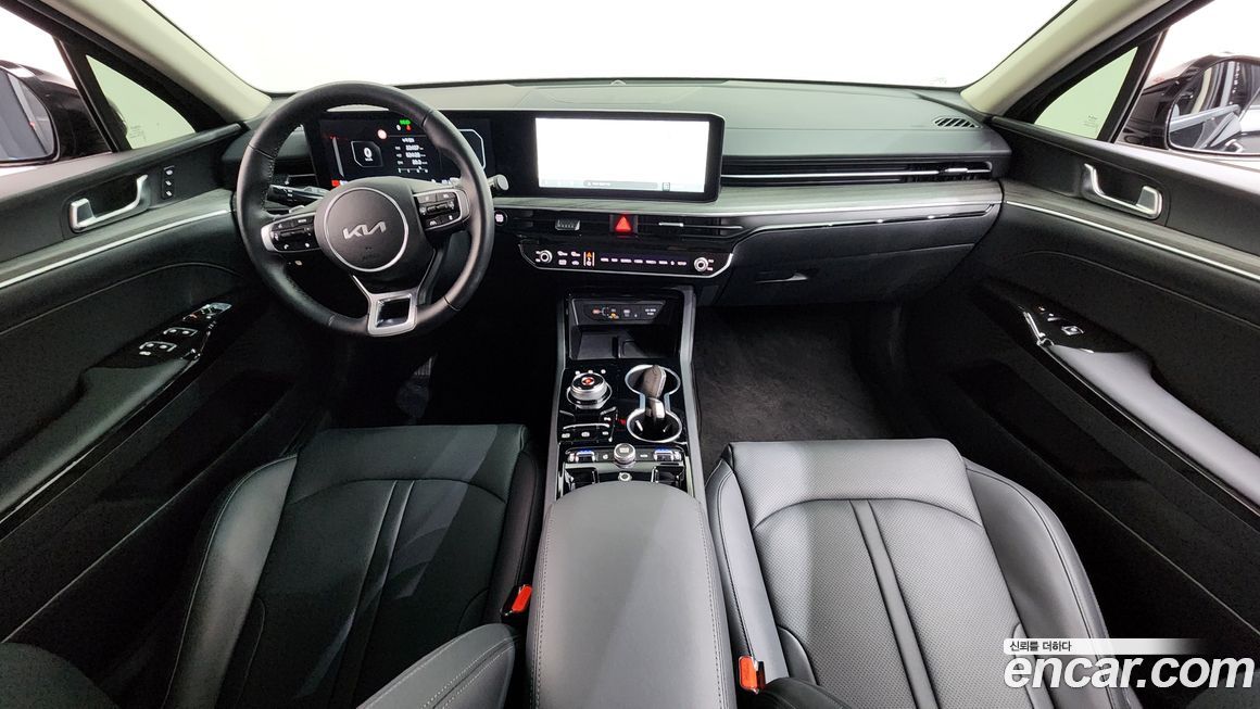 Kia K5 2025