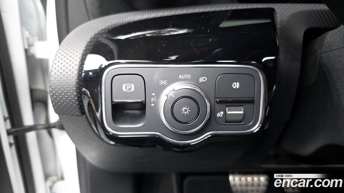 Mercedes-Benz A-Class 2021