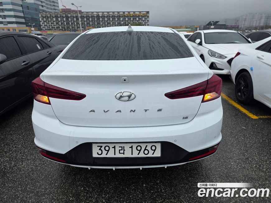 Hyundai AVANTE 2020