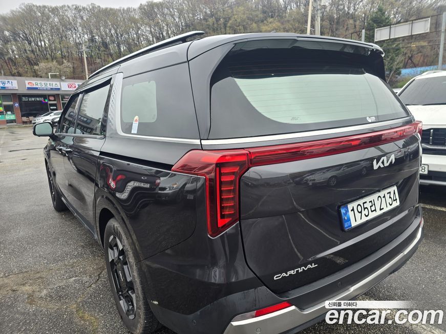 Kia Canival 2025