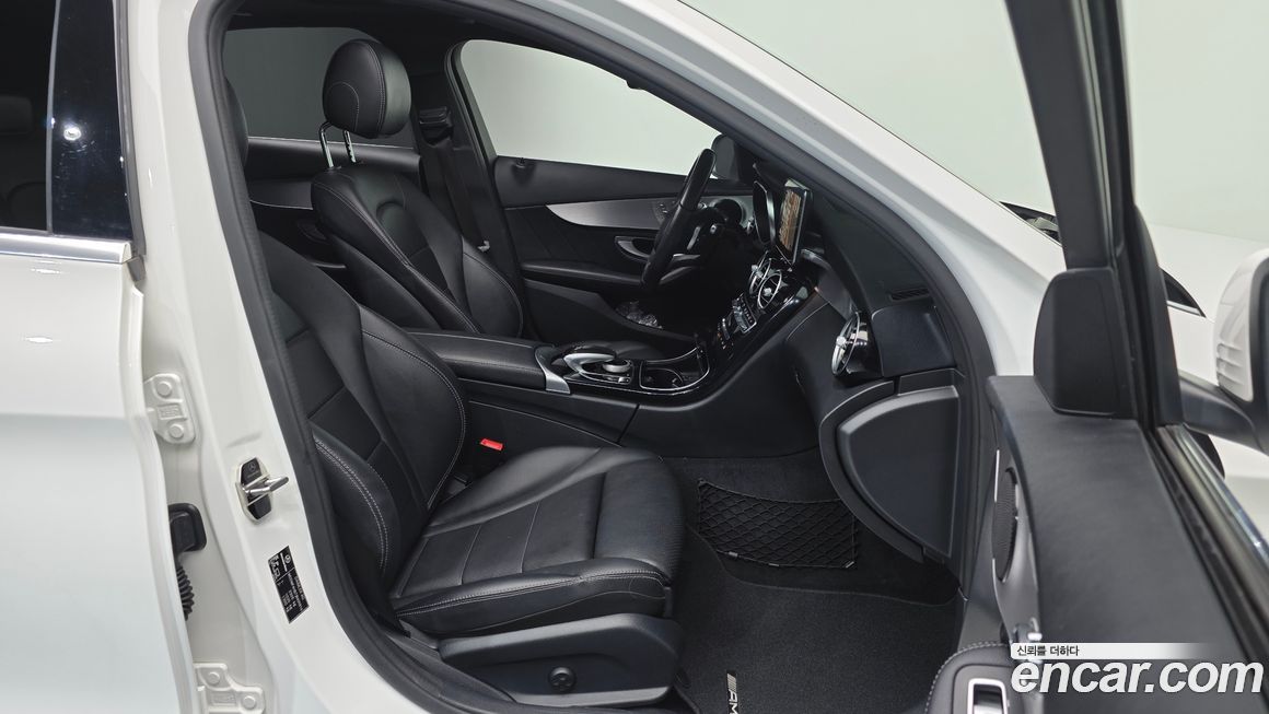 Mercedes-Benz C-Class 2018