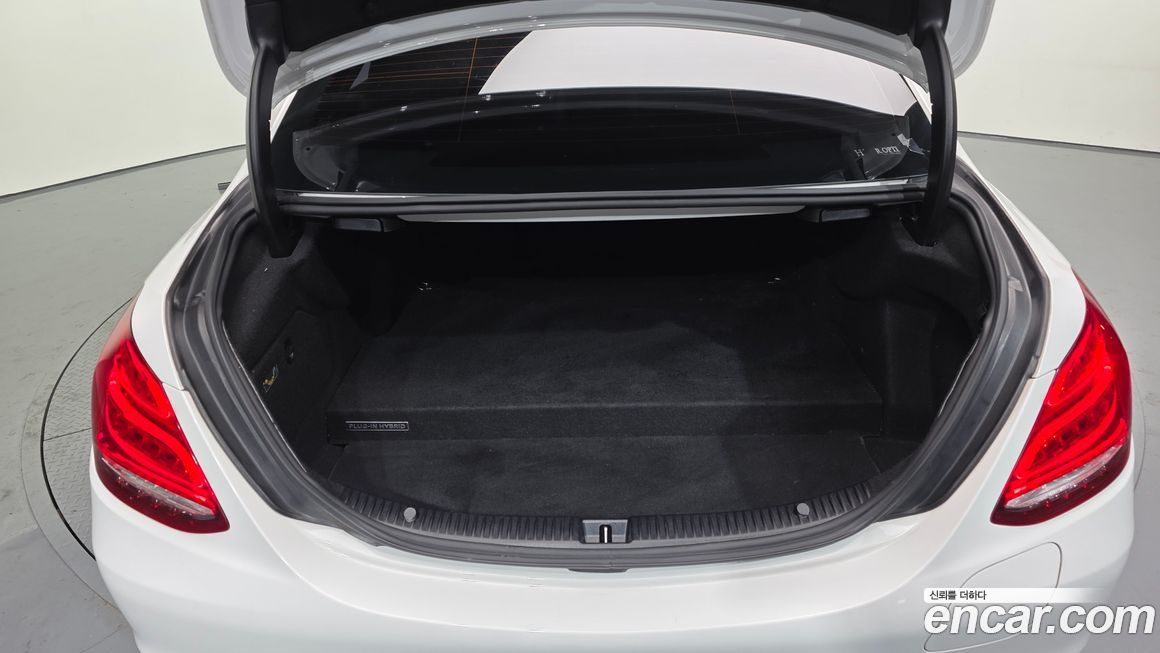 Mercedes-Benz C-Class 2018