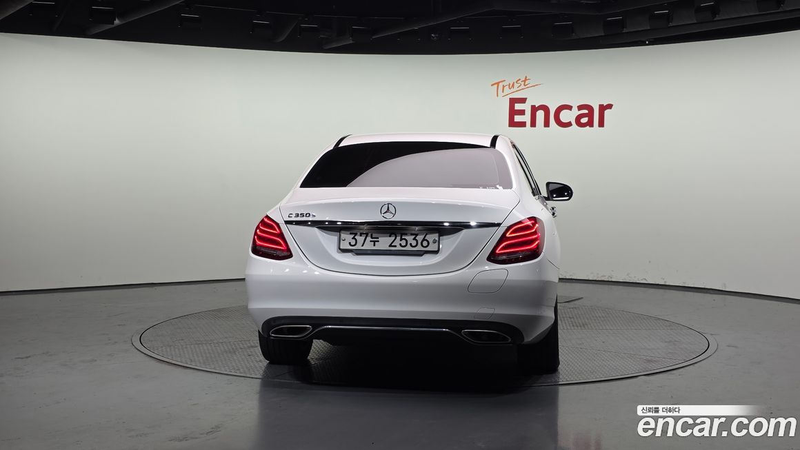 Mercedes-Benz C-Class 2018