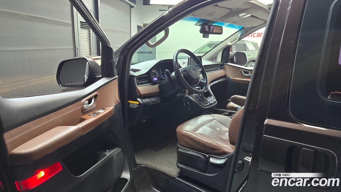 Hyundai Starex 2019
