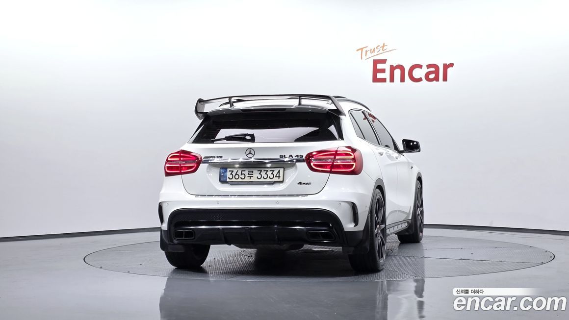 Mercedes-Benz GLA-Class 2016