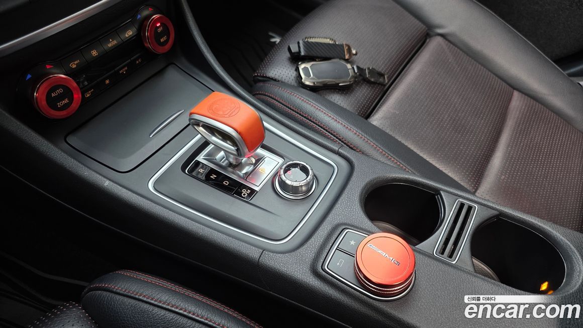 Mercedes-Benz GLA-Class 2016