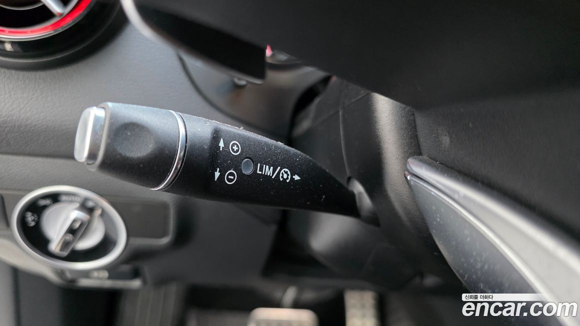 Mercedes-Benz GLA-Class 2016