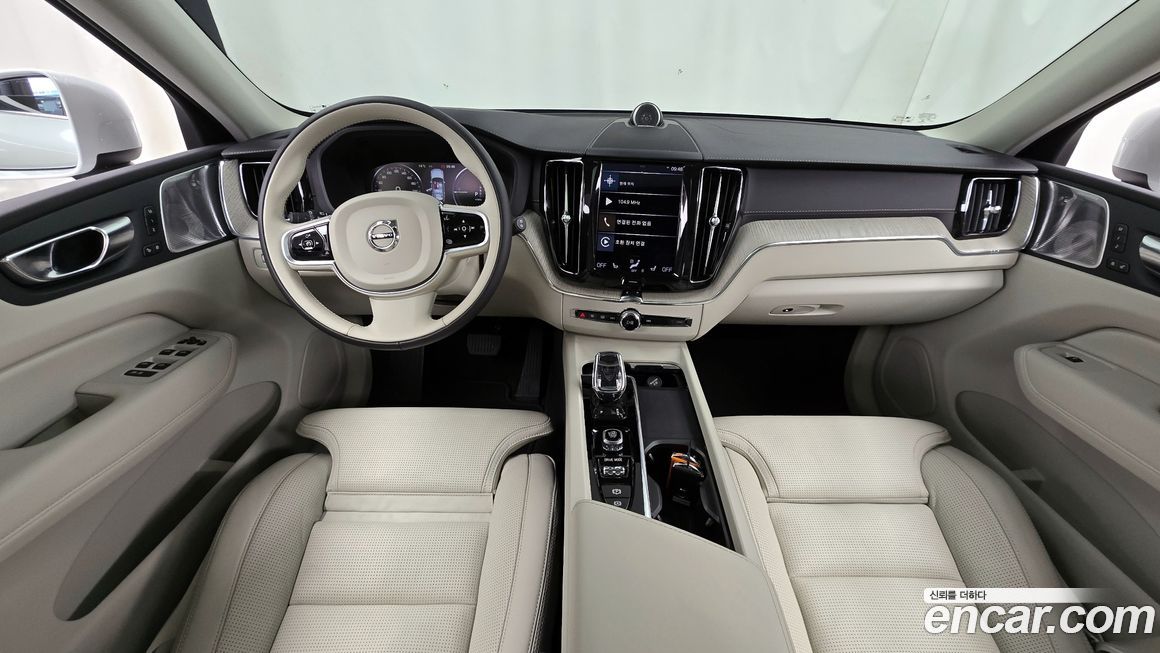 Volvo XC60 2021