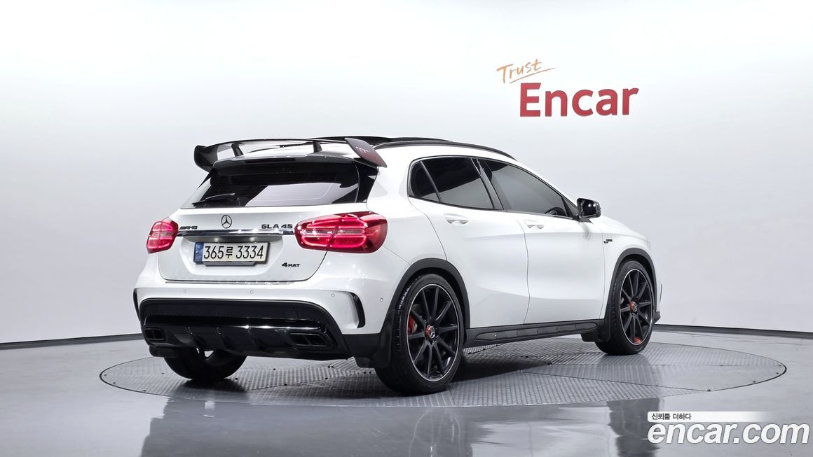 Mercedes-Benz GLA-Class 2016