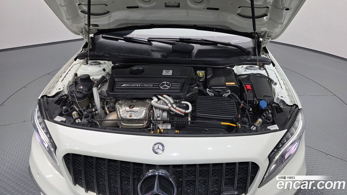 Mercedes-Benz GLA-Class 2016