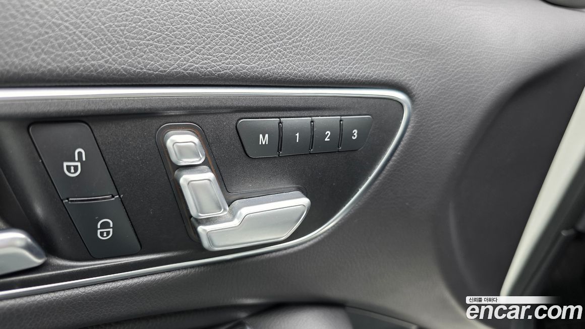 Mercedes-Benz GLA-Class 2016