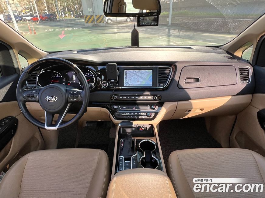 Kia Canival 2019