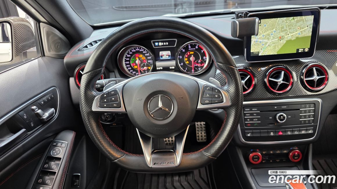 Mercedes-Benz GLA-Class 2016